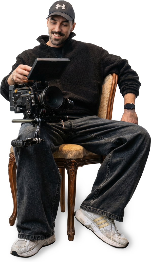 Stephan Zeller mit einer professionellen Filmkamera